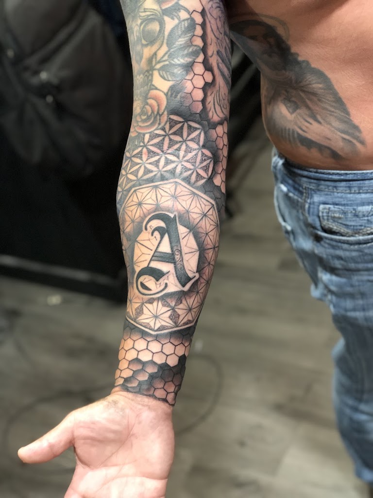 Tattoo work by 10-32 Tattoo Studio (1)