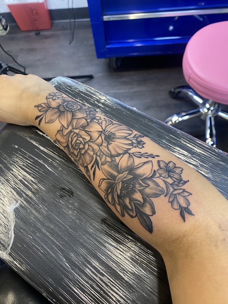 Tattoo work by Big Dawg's Tattoo & Piercing (1)