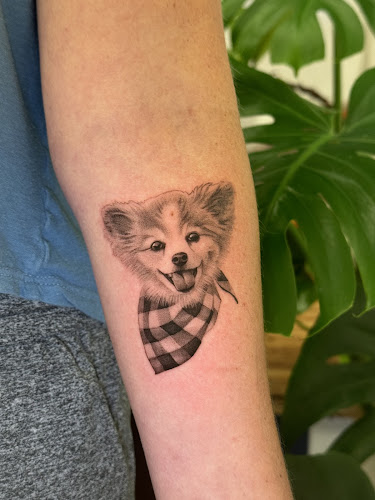 Bougie Bougie Tattoo Studio in Austin