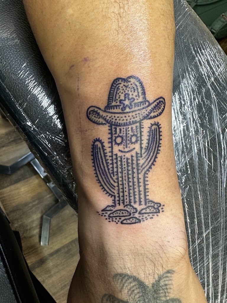 CowTown Tattoo Lounge in Fort Worth