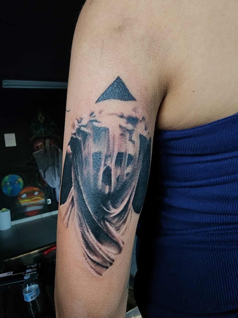 Deuce's Ink Lounge in El Paso
