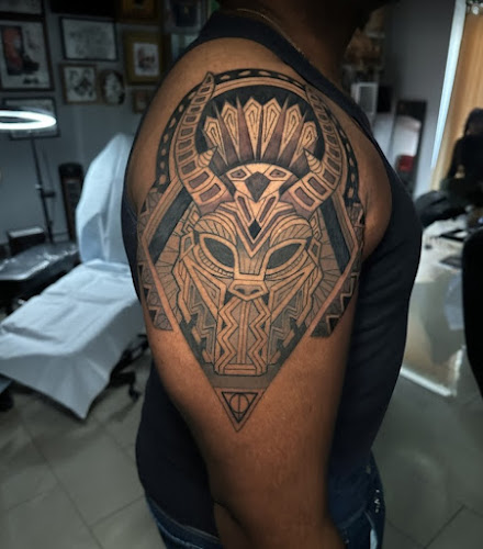 DFW body piercing & tattoo shop in Fort Worth