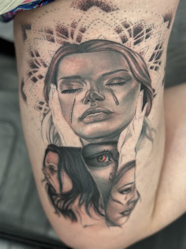 Griffin Ink Tattoo & Piercings in Princeton