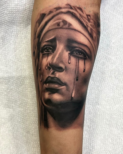Justice Thomas Tattoos and art in Arlington