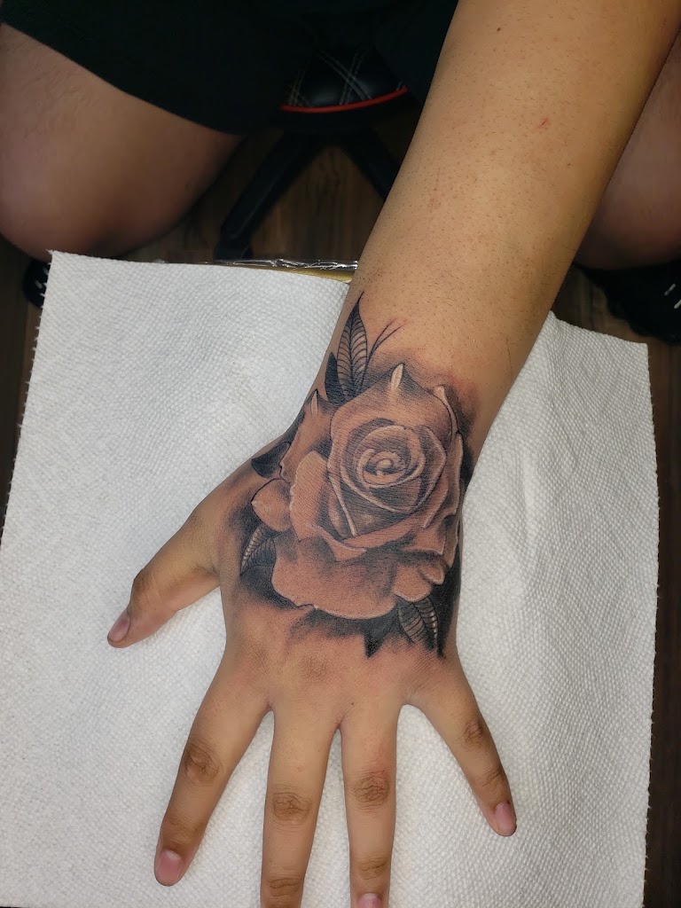 Last Carbon Tattoos in Alvin