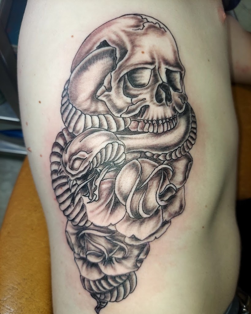 Little Dragon Tattoos Studio in Odessa