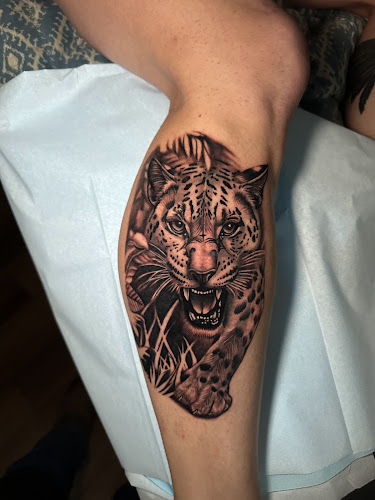 Lotattoos & Fine Art in Lewisville