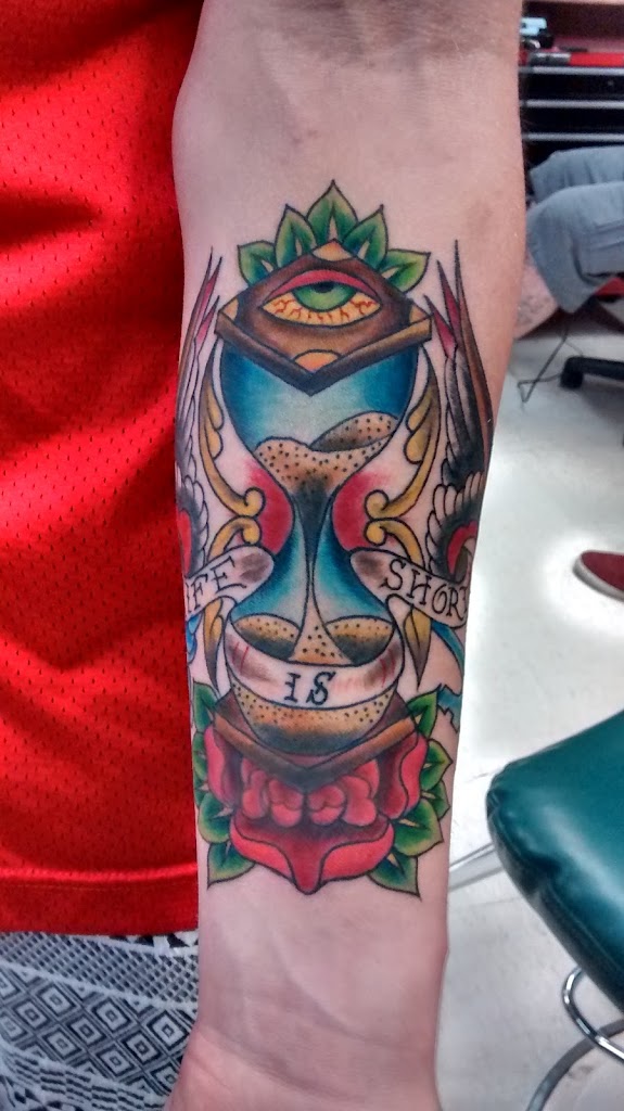 Outlaw Art Gallery and Tattoos in Pasadena