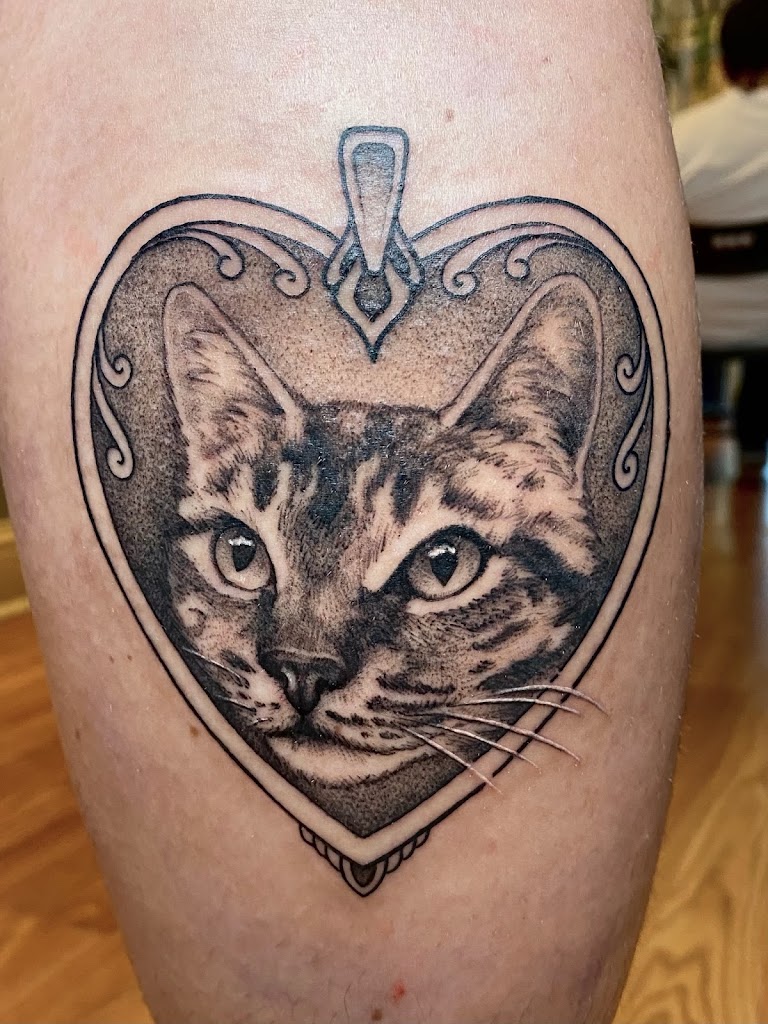 Painstaking Art Tattoo Shop & Piercing in Houston