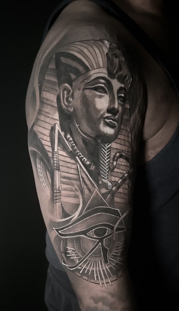 Scales of Grey Tattoo Studio in Leander