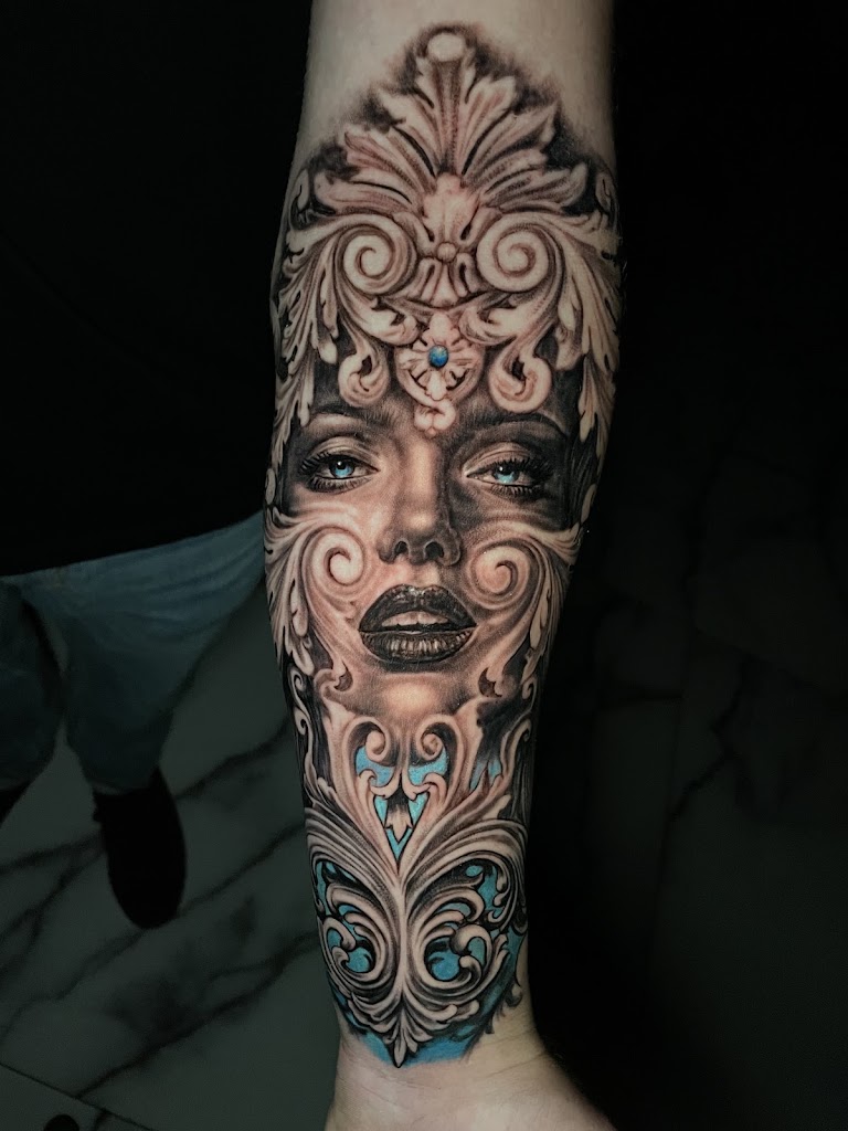 Sinners Tattoo Studio in Rowlett