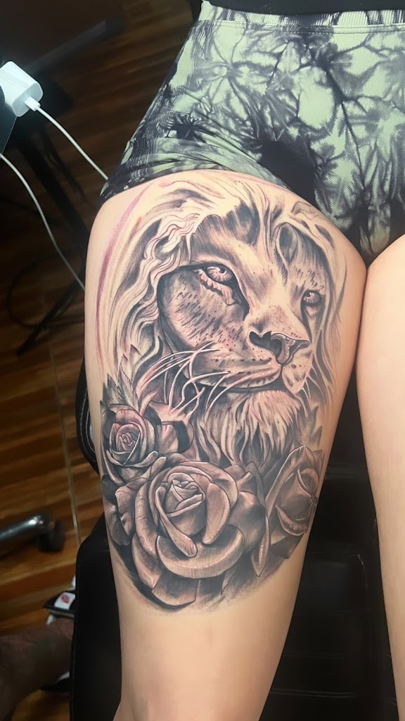 Sparrows Tattoo Company in Mansfield