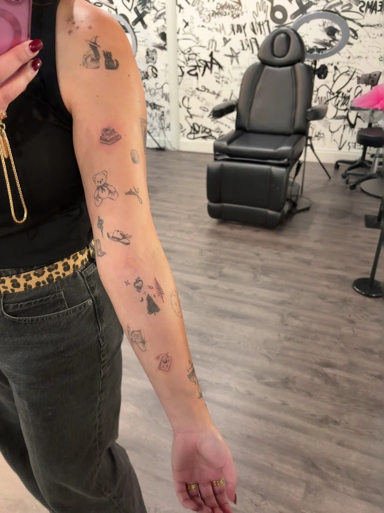 Teeny Tattoo Studio in Houston