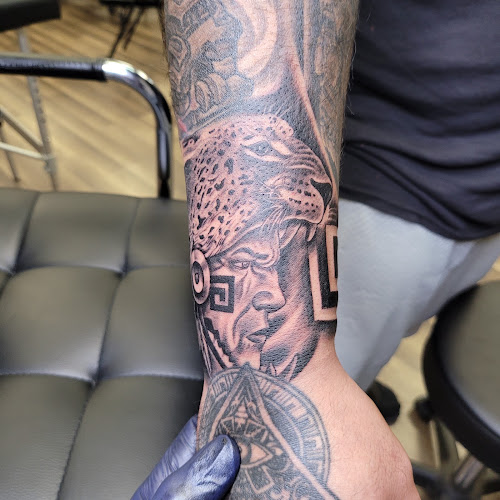 Valor Ink in Friendswood